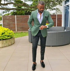 Stylish Green Groomsmen Tuxedos Alexander Formal Party Prom Suit with Notched Lapel