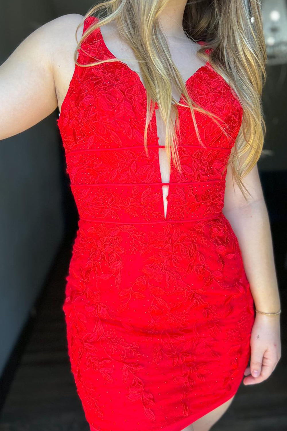 Red V-Neck Lace Tight Short Homecoming Dress/Mini Dress