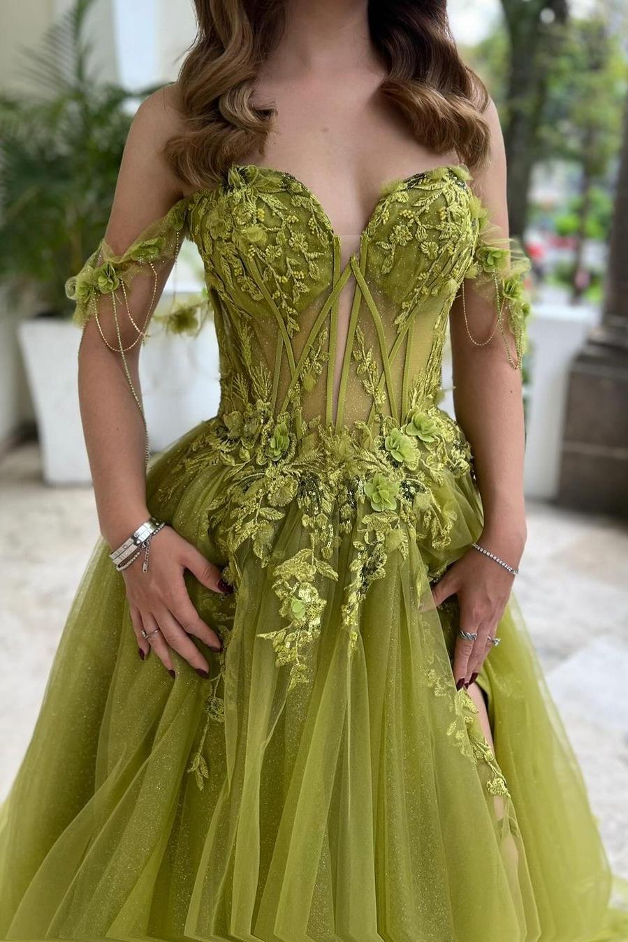 Tulle Off the Shoulder Sweetheart Sleeveless Split Formal Dress With Appliques