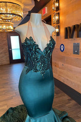Dark Green Sleeveless Halter Mermaid Evening Dress