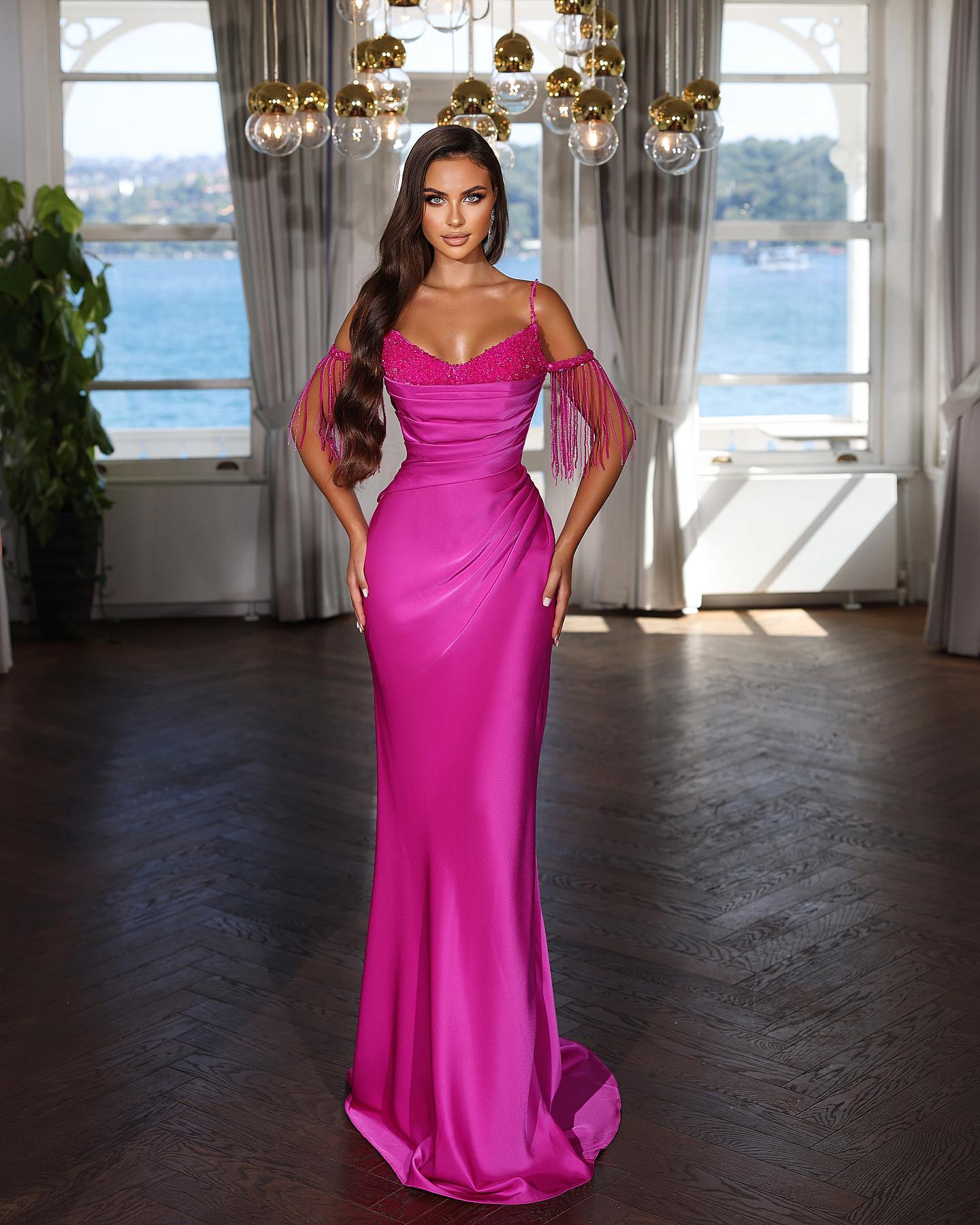 Luxury Hot Pink Spaghetti Strap Mermaid Long Evening Dress With Chic Tassels and Sequins