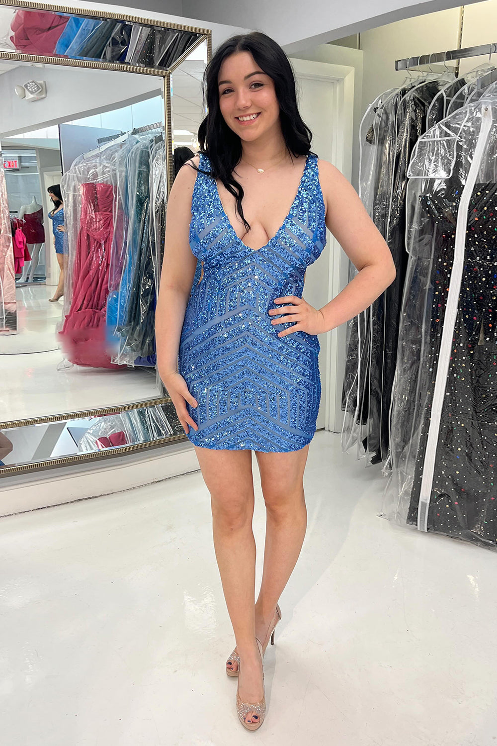 Fuchsia Sequins V-Neck Tight Homecoming Dress/Mini Dress