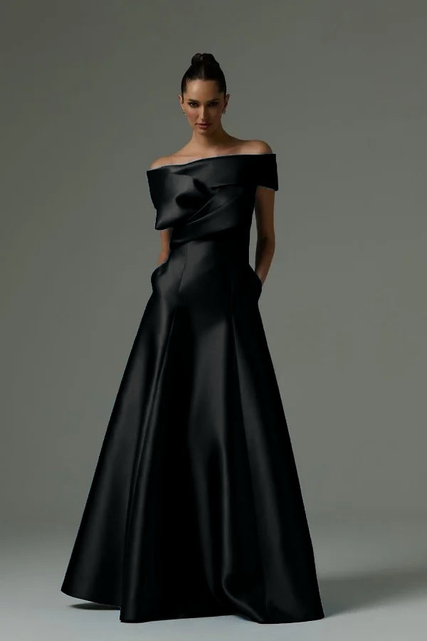 Off the Shoulder Sleeveless Long Formal Dress With Pleated Pocket