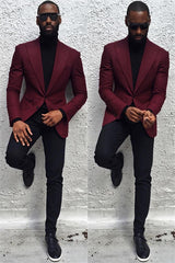 Gentle Classic Fashion Burgundy Party Prom Suit for Guys with Peaked Lapel
