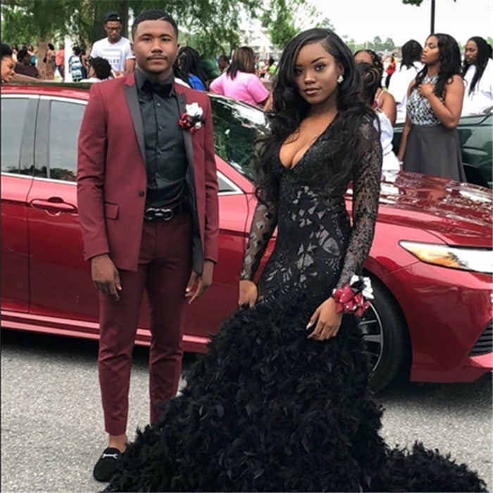 Stylish Black Lapel Designer Wedding Suits for Men in Two Pieces