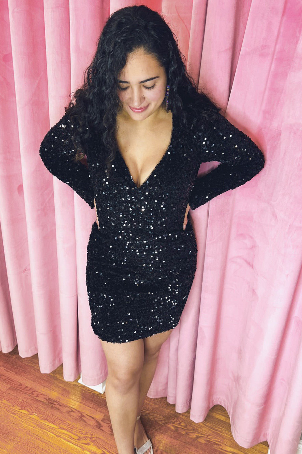 Sparkly Fuchsia Sequins Long Sleeves Backless Tight Short Homecoming Dress/Mini Dress