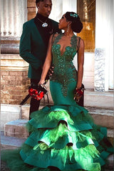 Green Stunning Sleeveless Charming Evening Dress