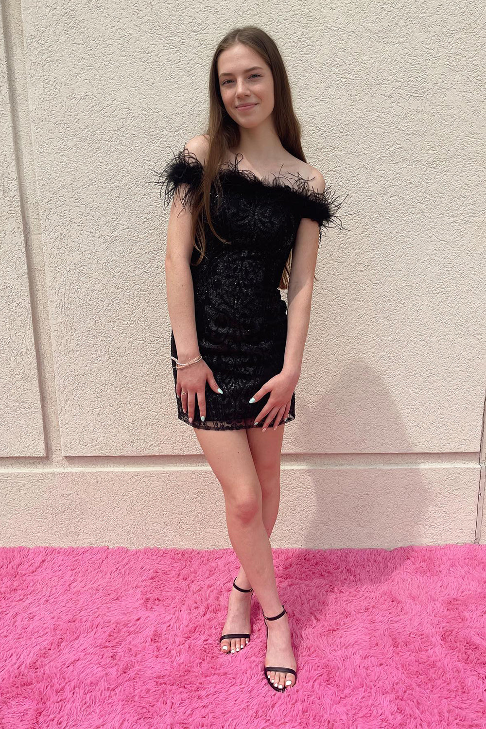 Sparkly Black Sequins Feathered Tight Short Homecoming Dress/Mini Dress