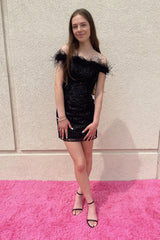 Sparkly Black Sequins Feathered Tight Short Homecoming Dress/Mini Dress