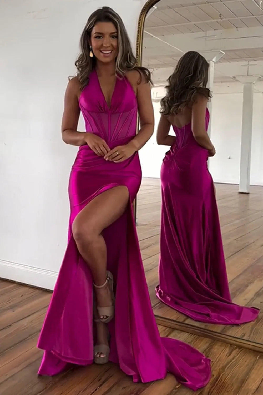 Elegant Royal Blue Mermaid Prom Dress with Halter Neck and Slit in Satin