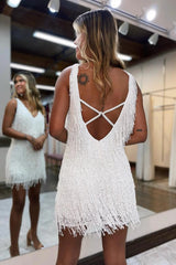 White V-Neck Backless Tight Short Homecoming Dress/Mini Dress with Fringes
