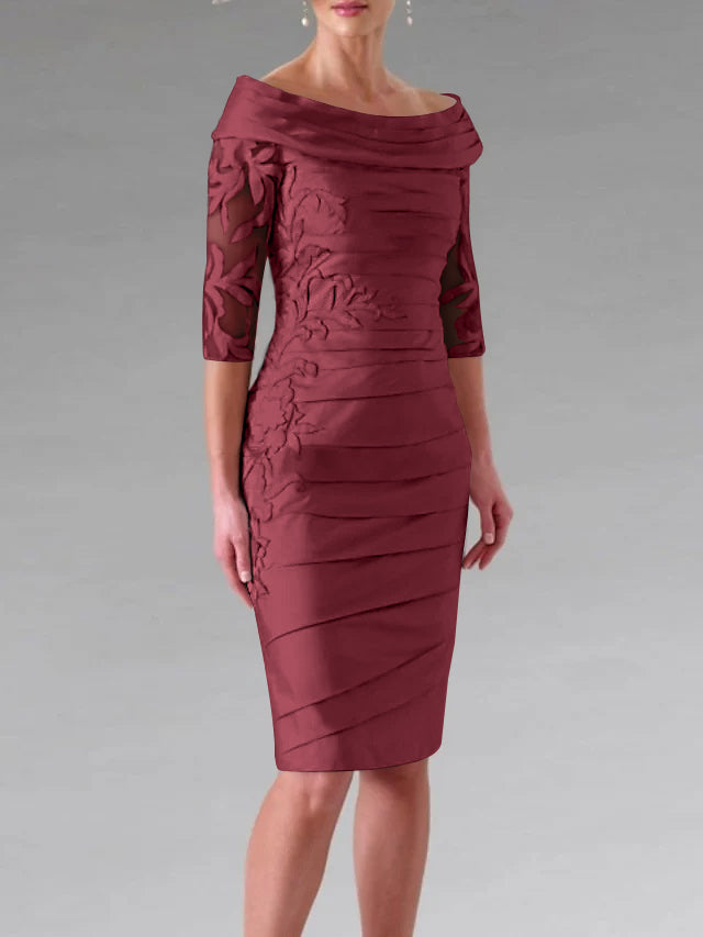 Half-Sleeve Knee-Length Sheath/Column Mother of the Bride Dress with Ruching and Appliques