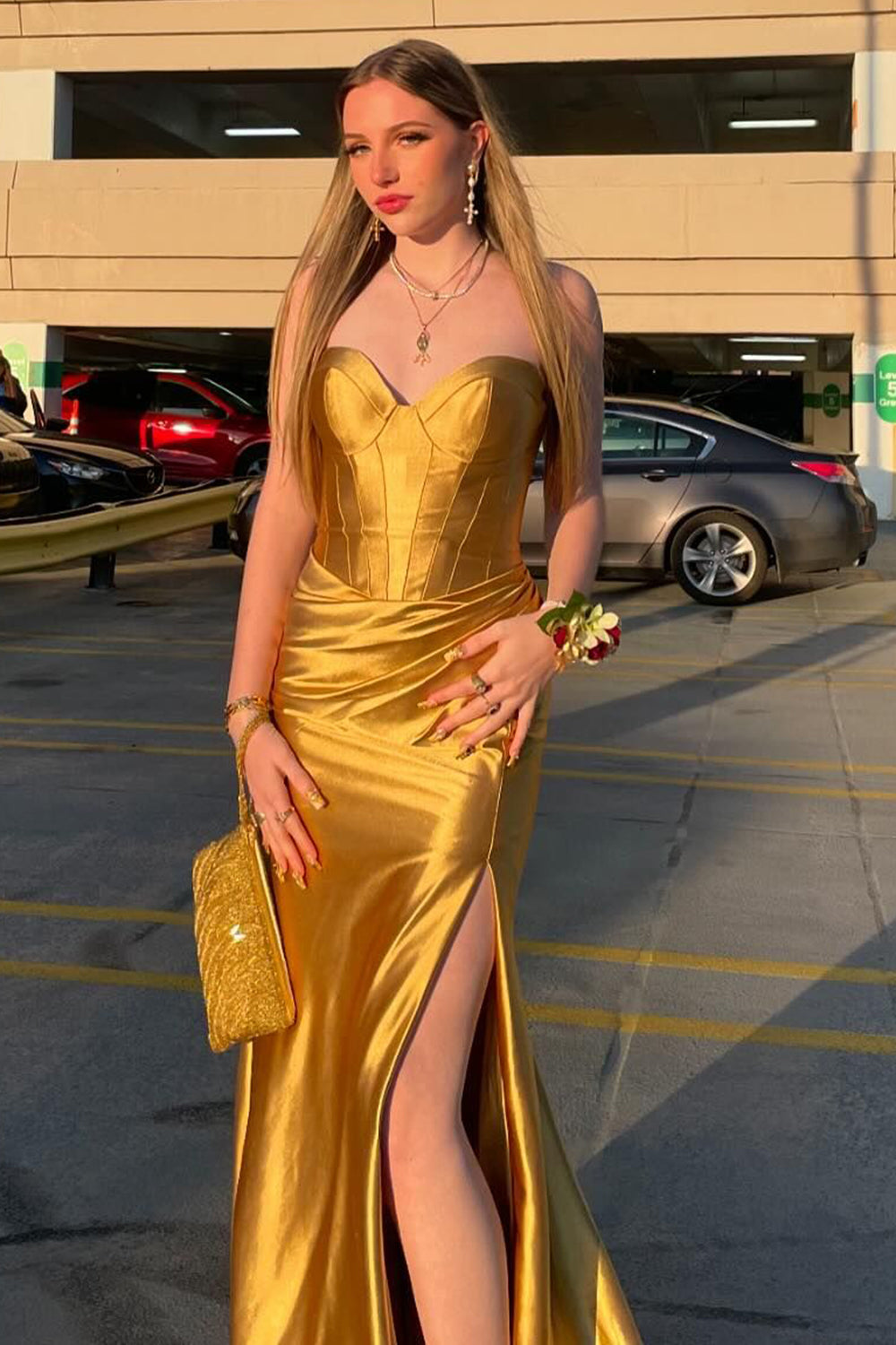 Elegant Long Corset Prom Dress in Gold Sweetheart Satin with Mermaid Cut and Front Split