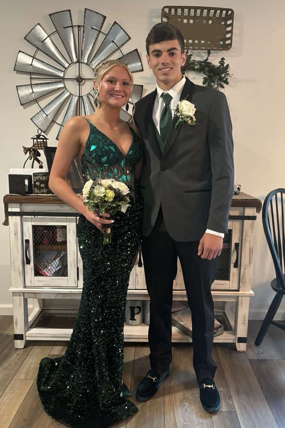 Long Corset Prom Dress in Emerald Green with Mermaid Sequins and Spaghetti Straps Featuring a Slit