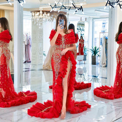Elegant Red Off-The-Shoulder Evening Dress With Split