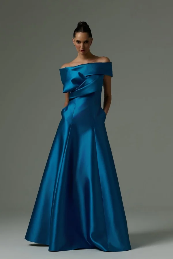 Off the Shoulder Sleeveless Long Formal Dress With Pleated Pocket