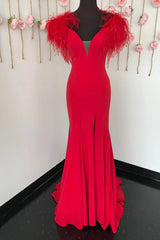 Red V-Neck Mermaid Prom Dress Adorned with Feathers