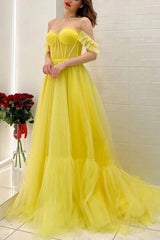 Yellow Off-the-Shoulder Corset Prom Dress with A-Line Silhouette