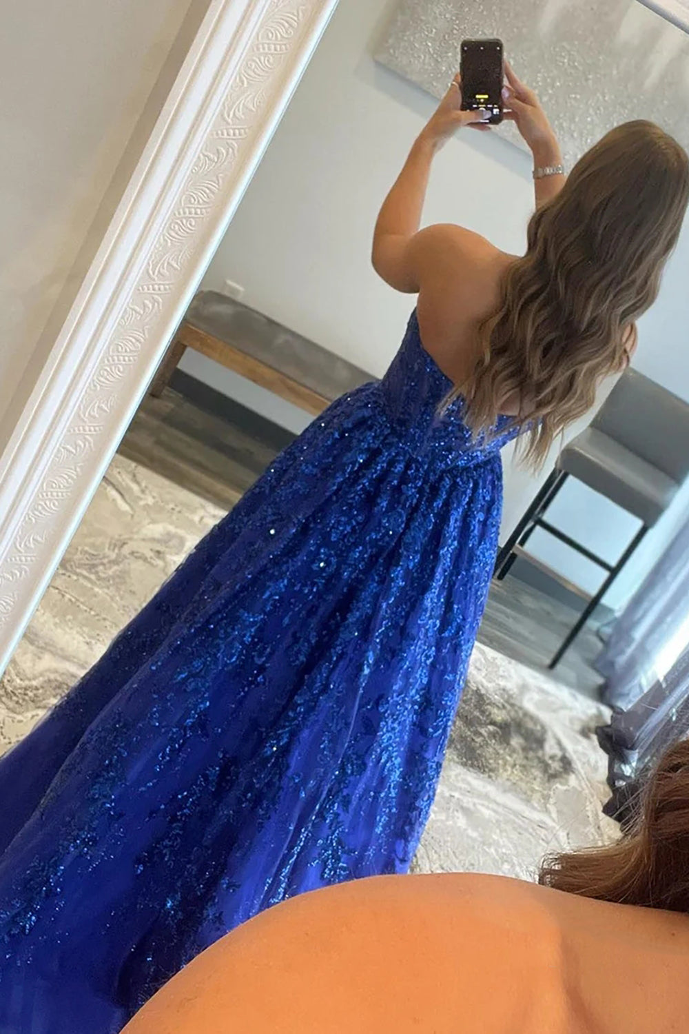 Elegant Long Prom Dress in Royal Blue Featuring Appliques