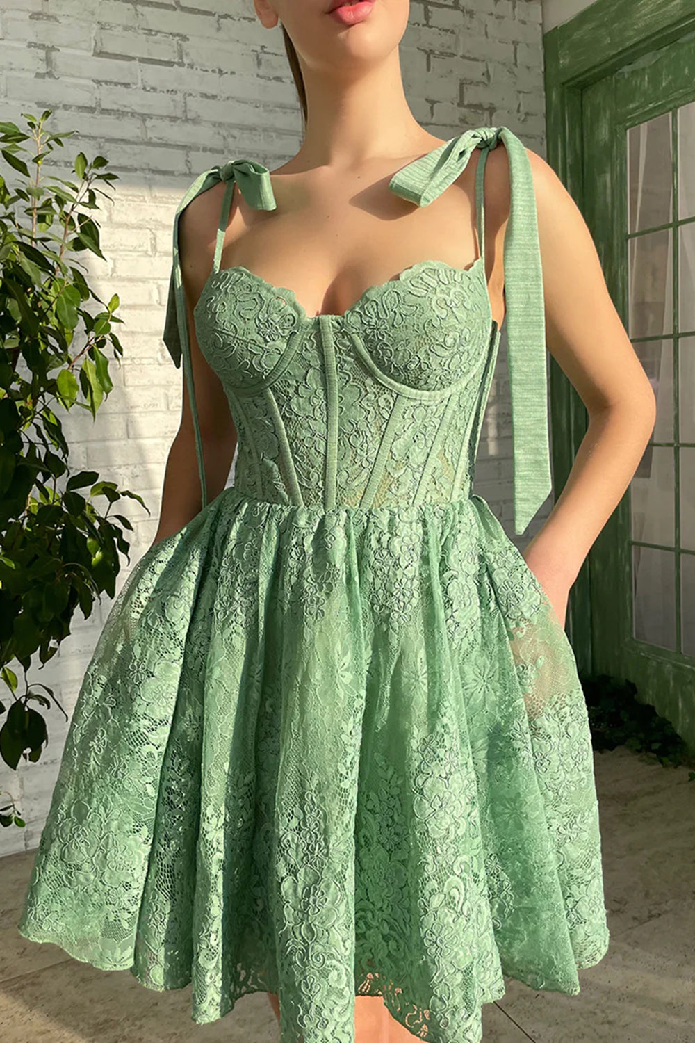 Green Sweetheart Homecoming Dress/Mini Dress with Appliques