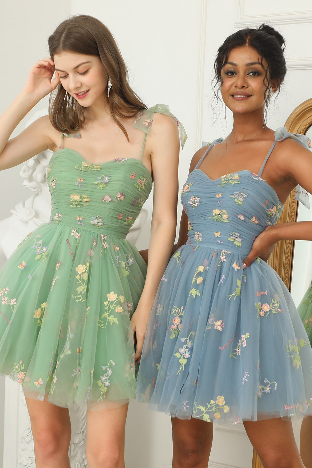 Champagne A-Line Embroidery Short Homecoming Dress/Mini Dress