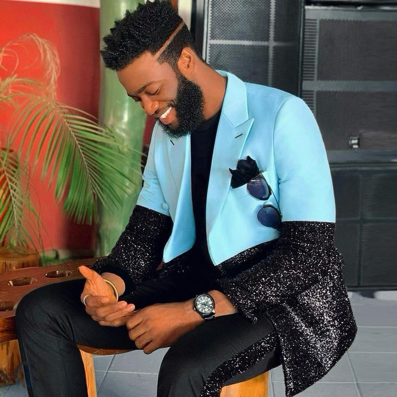 Gorgeous Sparkly Blue and Black Best-Fitted Wedding Outfits for Guys