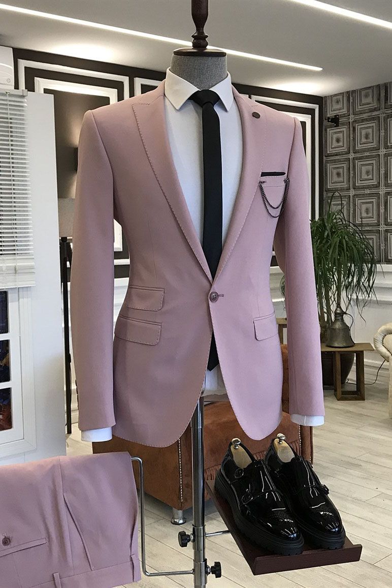 Stylish Pink Wedding Suits Peaked Lapel with Three Flaps for Men