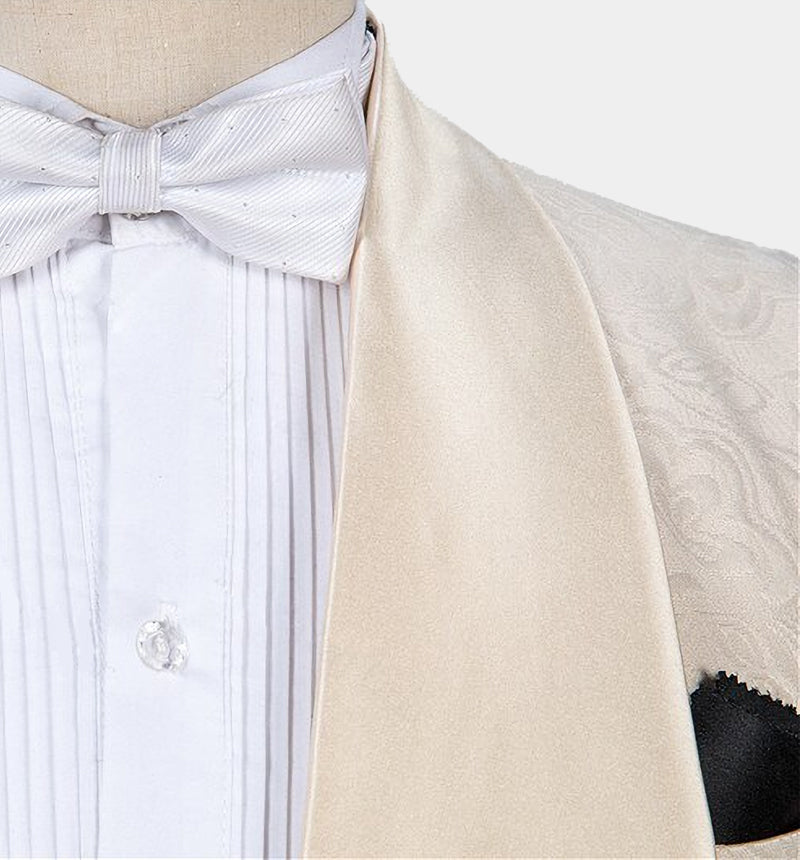 Chic White Jacquard Shawl Lapel Three-Piece Wedding Suit