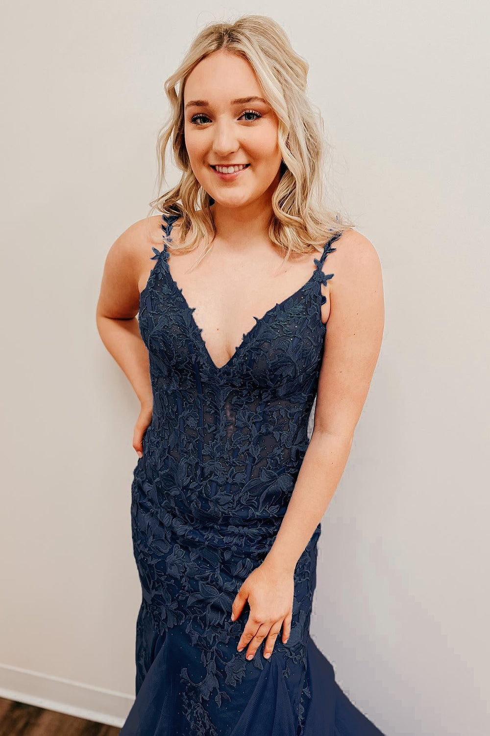 Mermaid Prom Dress in Blue with Spaghetti Straps and Appliques