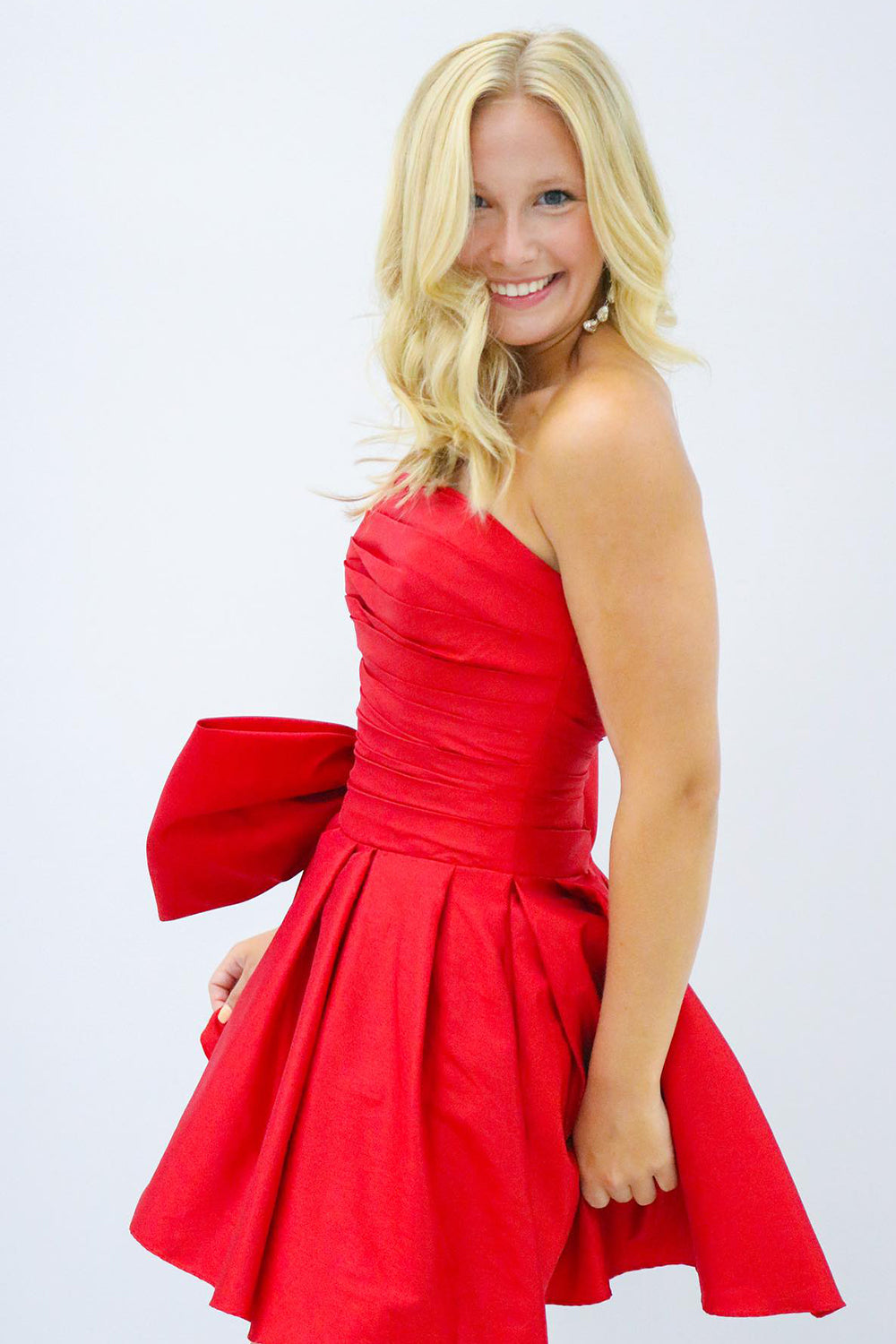A-Line Green Strapless Satin Short Homecoming Dress/Mini Dress with Bowknot