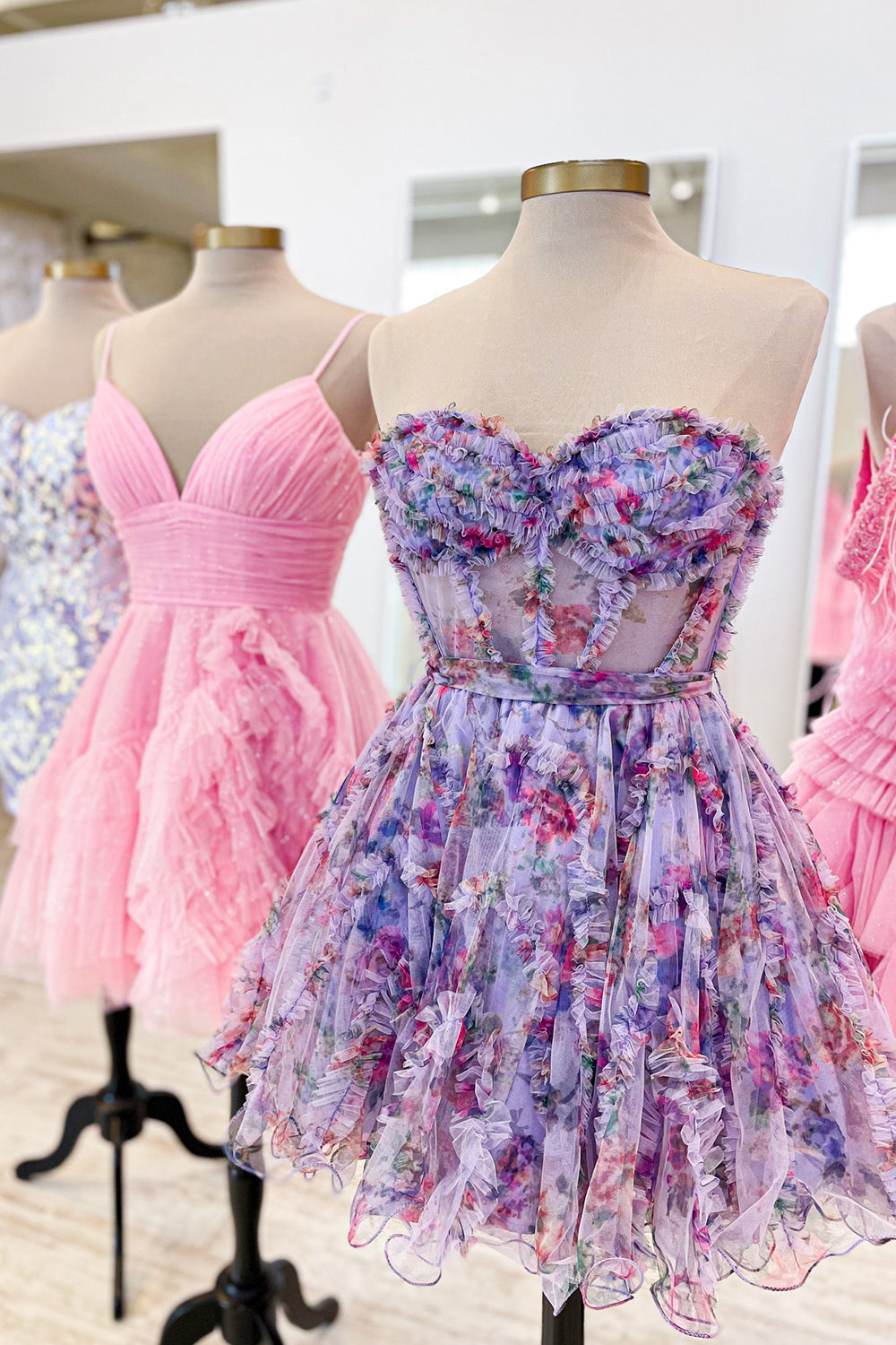 Lilac Corset Sweetheart Floral A-Line Short Homecoming Dress/Mini Dress with Ruffles