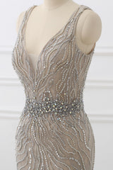 Amazing Tulle Sleeveless V Neck Formal Dress Mermaid With Beading