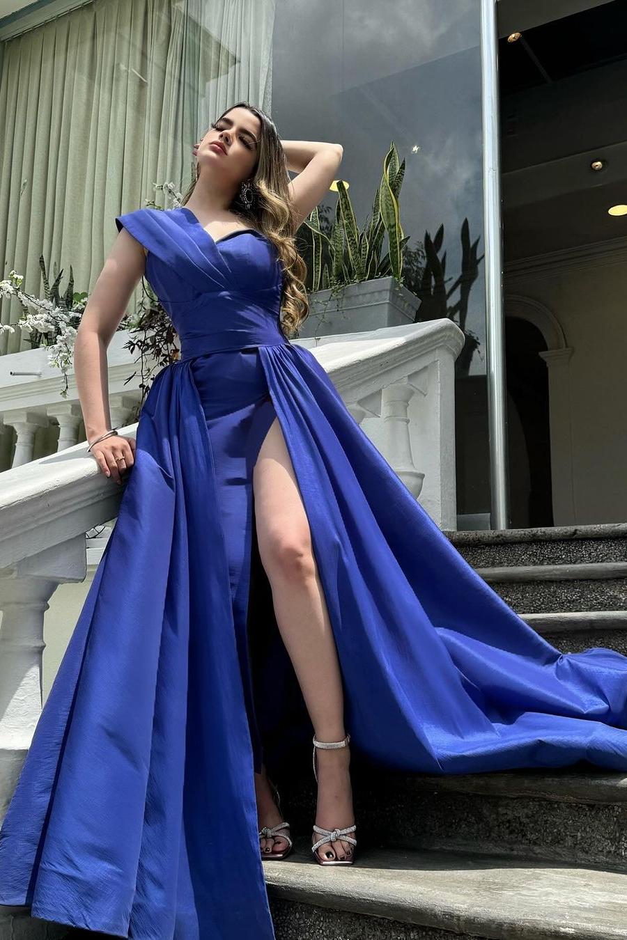 Chic One Shoulder Sweetheart Sleeveless Long Formal Dress With Front Split