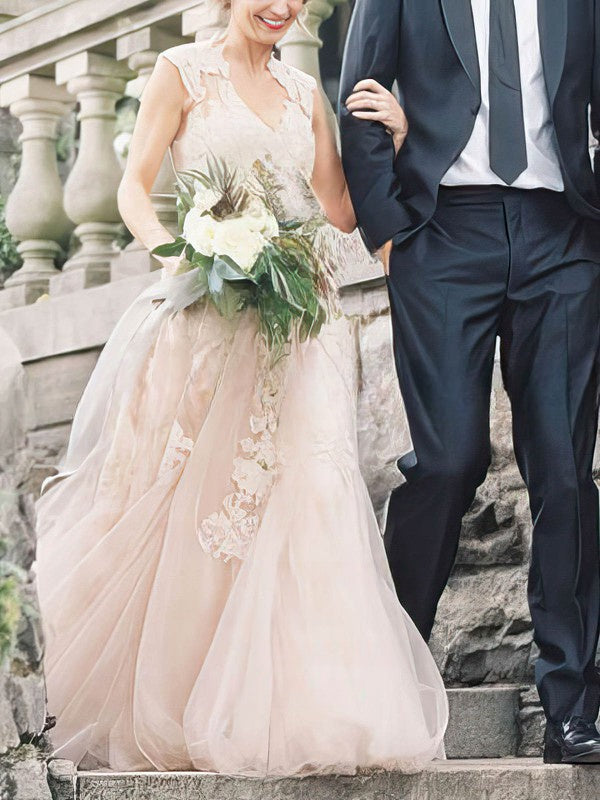 A-line V-neck Tulle Sweep Train Wedding Dress with Appliques Lace