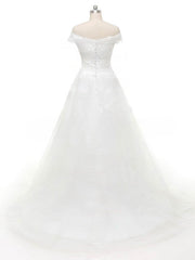 Off-the-shoulder Tulle Ball Gown Wedding Dress with Appliques Lace and Sweep Train