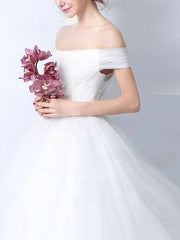Timeless Elegance - Ball Gown Off-the-shoulder Tulle Floor-length Wedding Dress With Appliques Lace