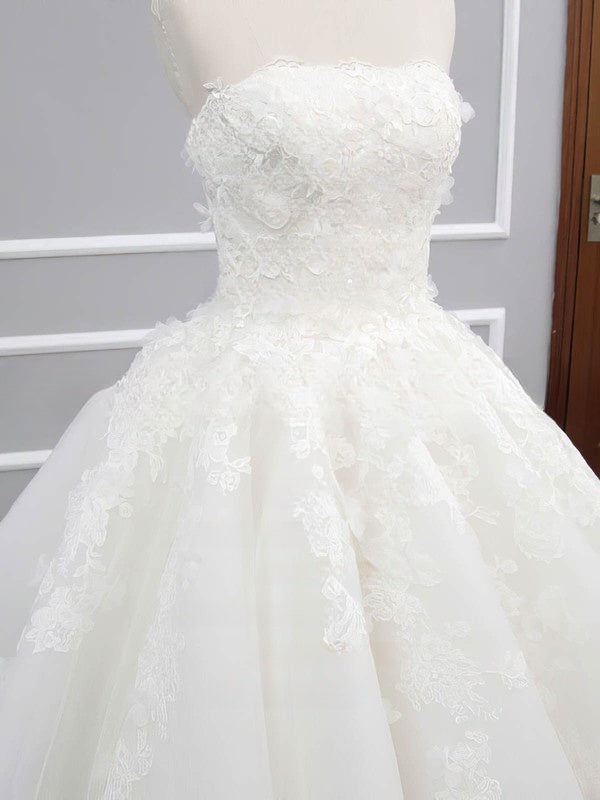 Organza Chapel Train Wedding Dress with Appliques Lace for Ball Gowns