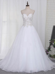 Organza Sweep Train Wedding Dresses with Beading - Ball Gown Sweetheart