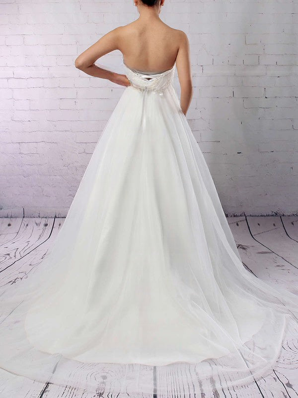 A-line Sweetheart Tulle Wedding Dress with Appliques Lace and Sweep Train