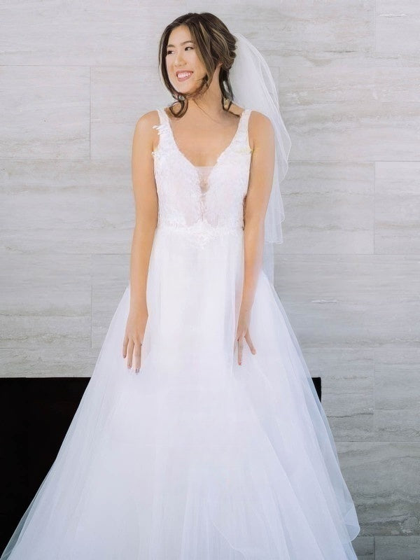 V-neck Tulle Court Train Wedding Dresses With Cascading Ruffles Ball Gown