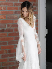 Lace Appliques V-neck Sheath/Column Wedding Dress with Tulle Sweep Train
