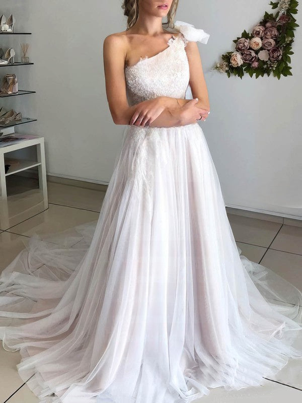One Shoulder Tulle Ball Gown Wedding Dress with Appliques and Lace Sweep Train