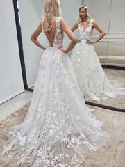 Beautiful V-neck Ball Gown Appliques Lace Wedding Dress
