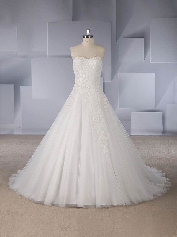 Beaded Sweetheart Ball Gown Tulle Wedding Dress with Sweep Train