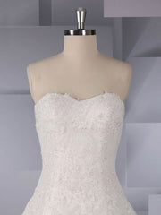 Beaded Sweetheart Ball Gown Tulle Wedding Dress with Sweep Train