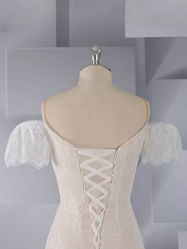 Elegant Off-the-shoulder Lace Trumpet/Mermaid Sweep Train Wedding Dress